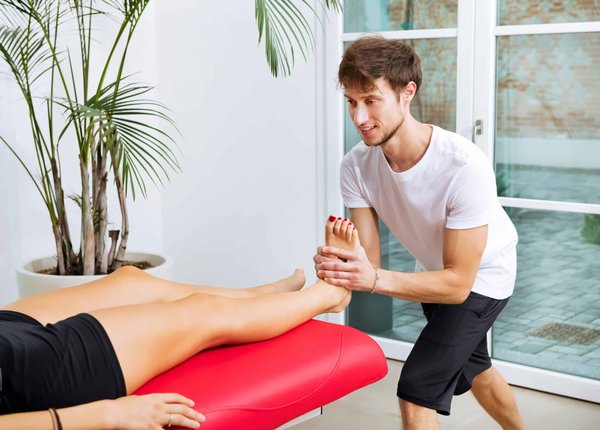 What's the Secret to Mastering the Casual Yet Chic Dress Code for Work-from-Home?